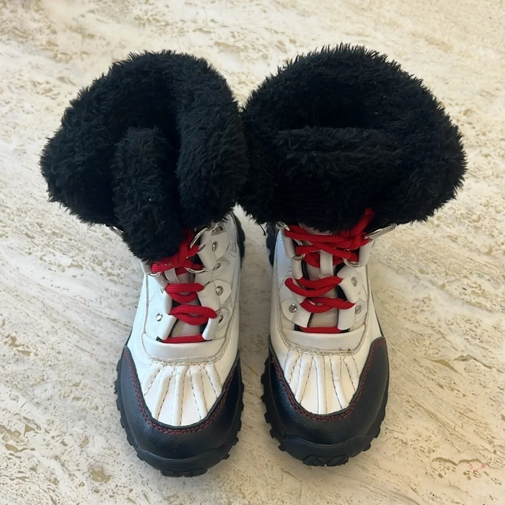 U.S. POLO ASSN. snow boots little kid size 11